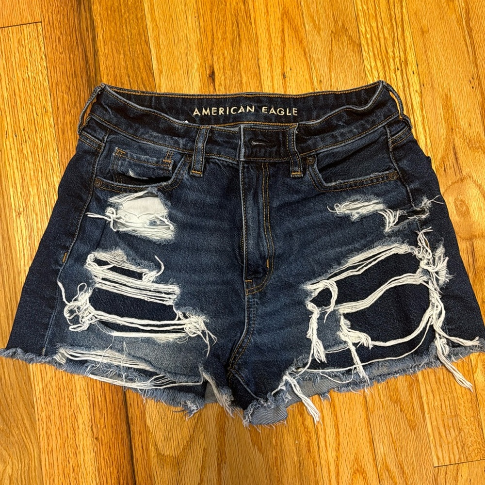 American Eagle Mom Short